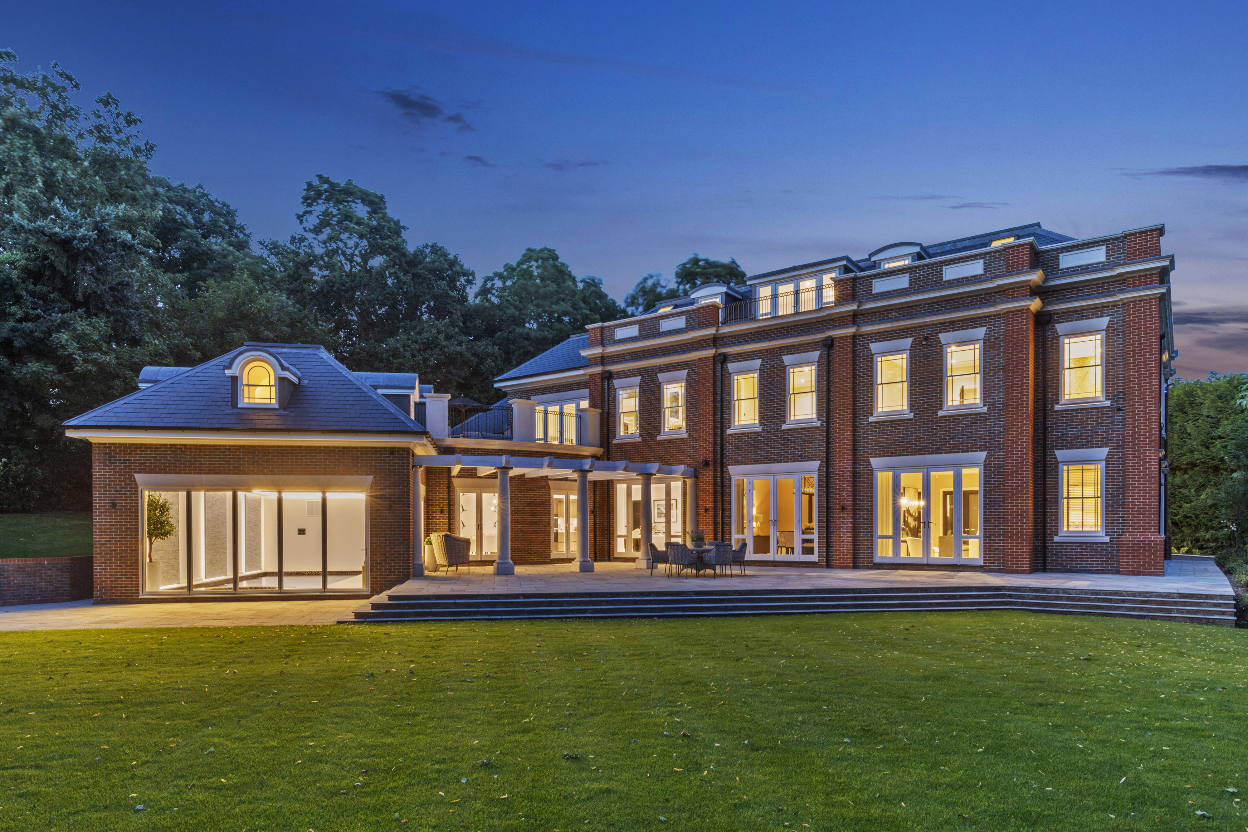 Hampton Place, Wentworth Estate Ascot Design